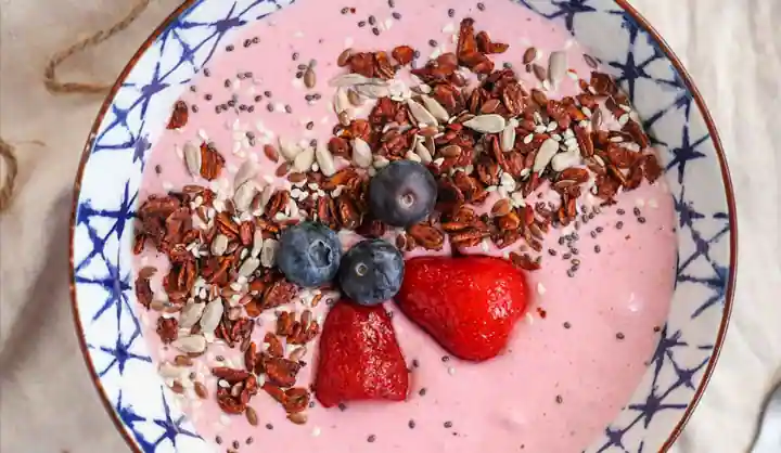 Strawberry protein smoothie bowl